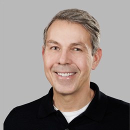  A股午评 | 沪指半日涨0.27% PEEK材料、军工股再度走强 医药板块调整